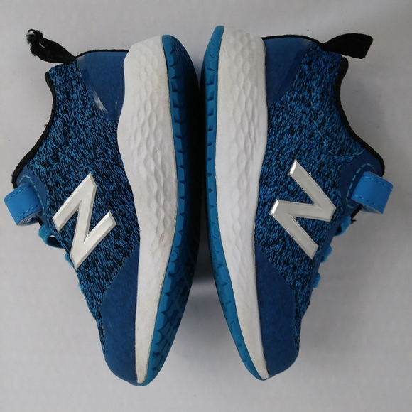 New Balance Infant Fresh Foam Arishi Heather Blue Velcro Sneaker Shoes Size 5 - Picture 9 of 16